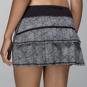 Lululemon Pace Setter Skirt Plush Petal Black Ghost Floral Skort Tennis …